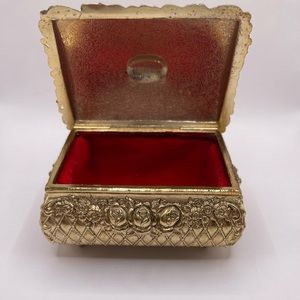 Vintage 1960s trinket / jewelry box 3.75” x 2” made in Japan